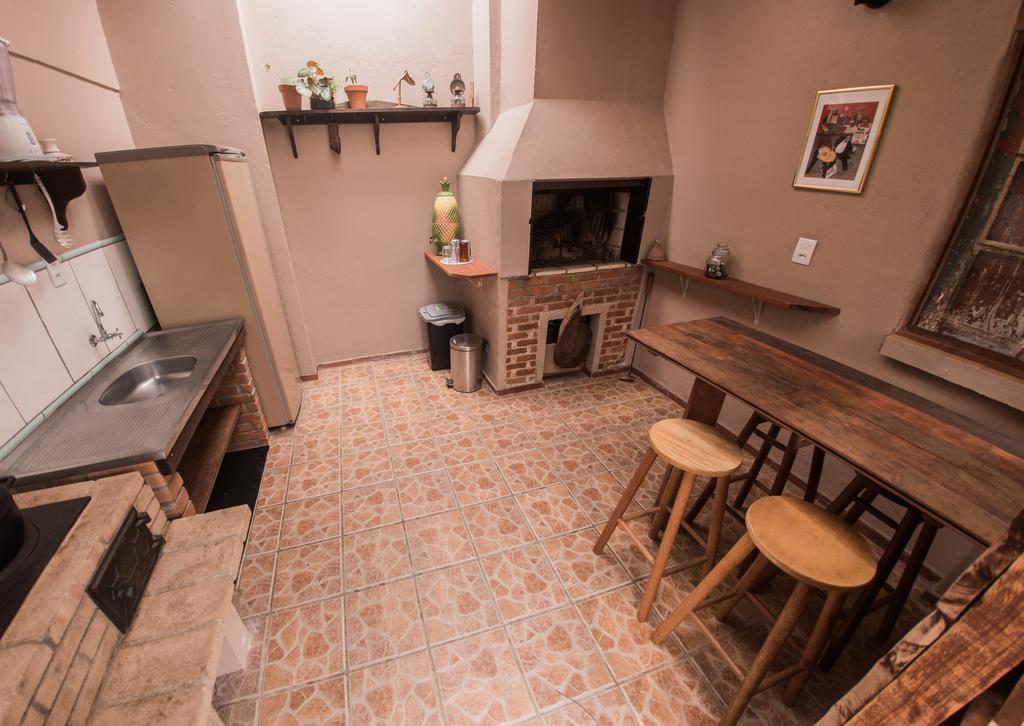 Frida Casa Hostel Pelotas Eksteriør billede