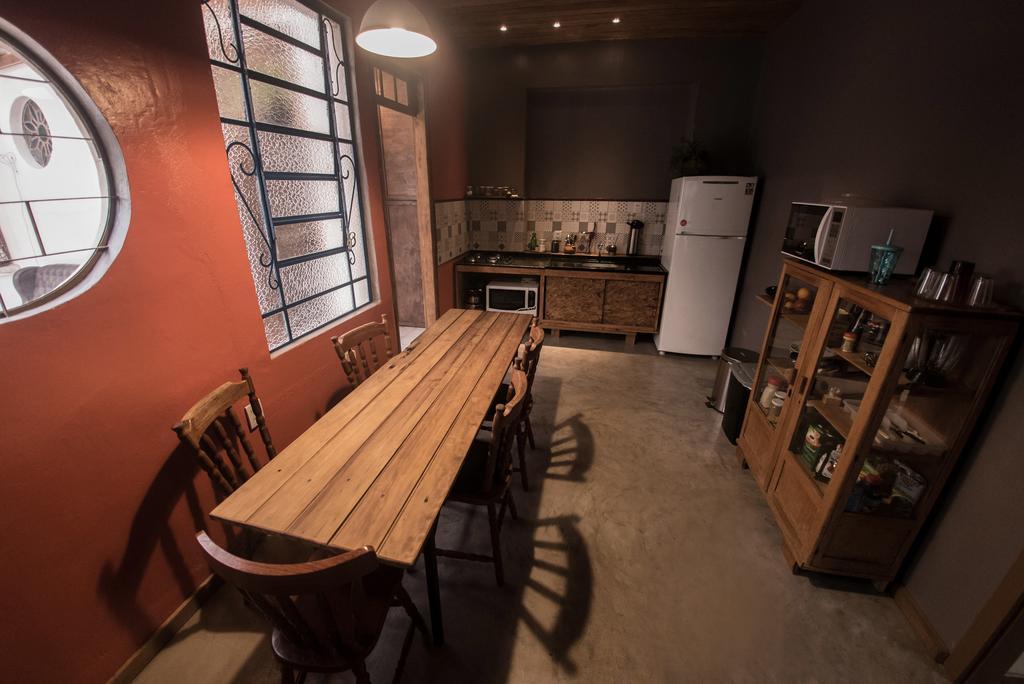 Frida Casa Hostel Pelotas Eksteriør billede
